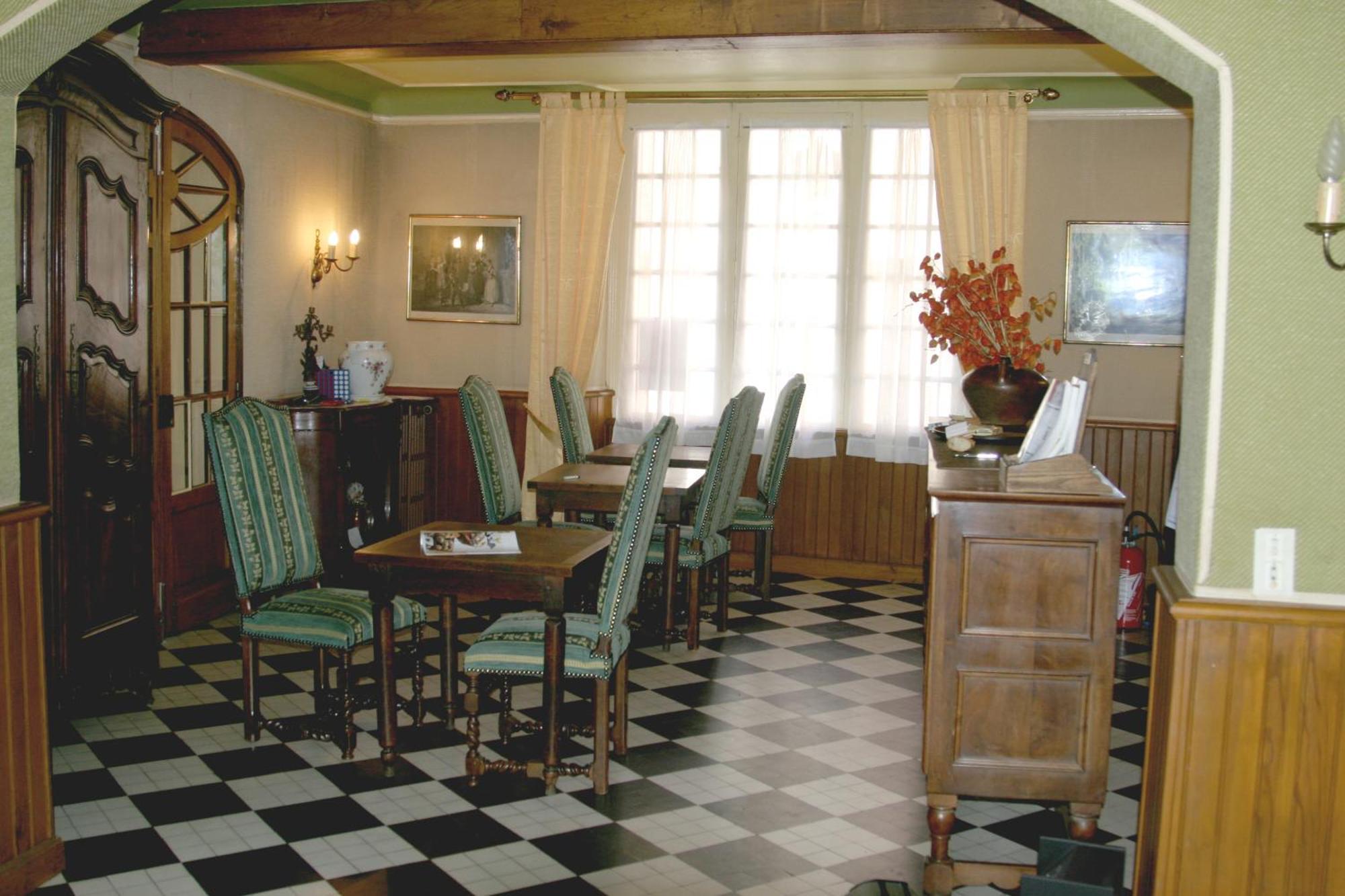 Hostellerie De La Poste Oust Εξωτερικό φωτογραφία