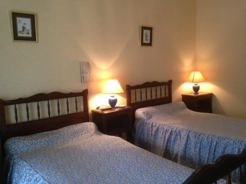 Hostellerie De La Poste Oust Δωμάτιο φωτογραφία